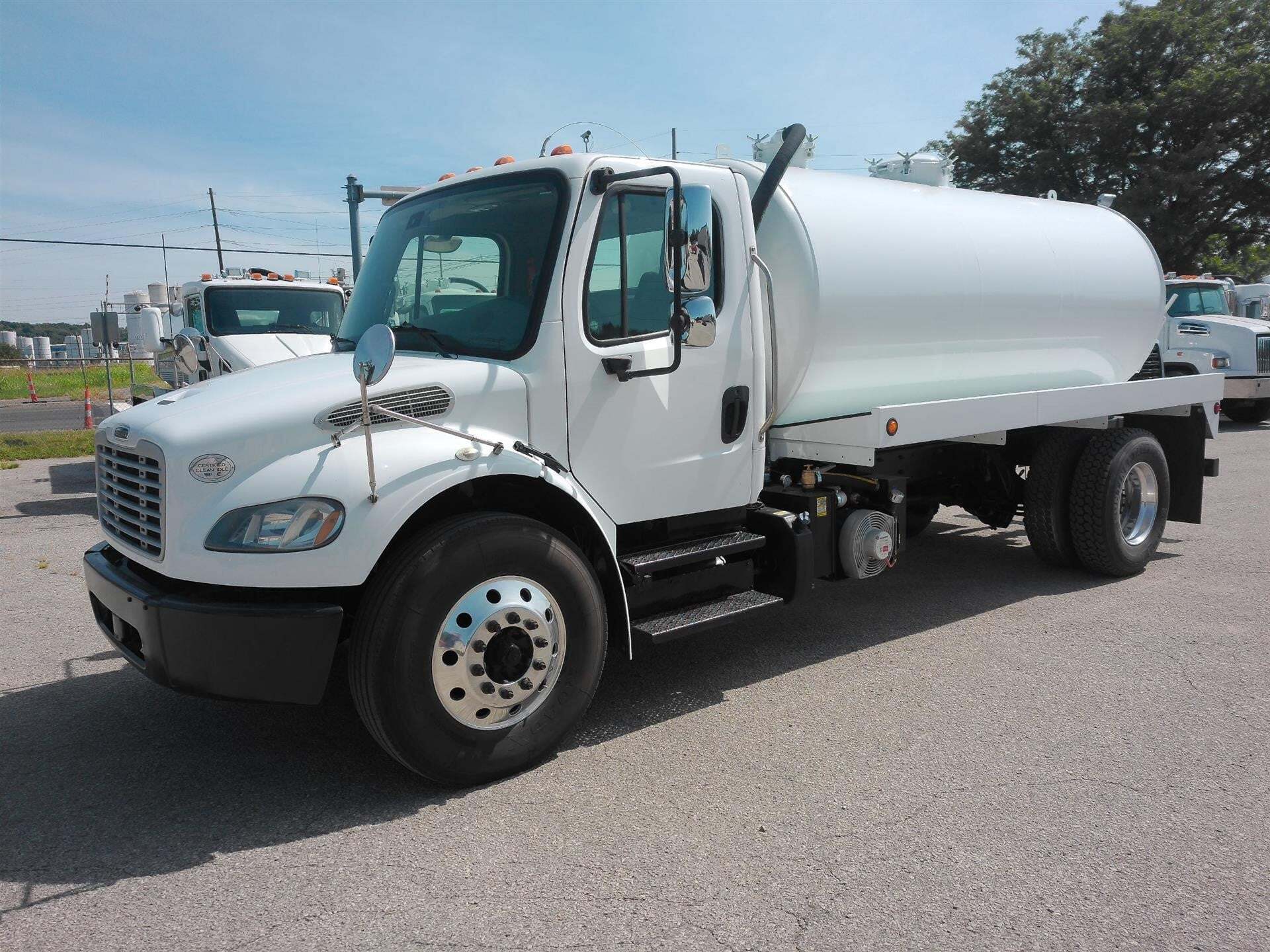 2019 FREIGHTLINER BUSINESS CLASS M2 106 in Kansas City, KS