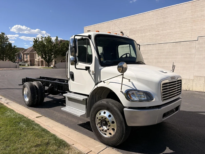 2015 FREIGHTLINER BUSINESS CLASS M2 106