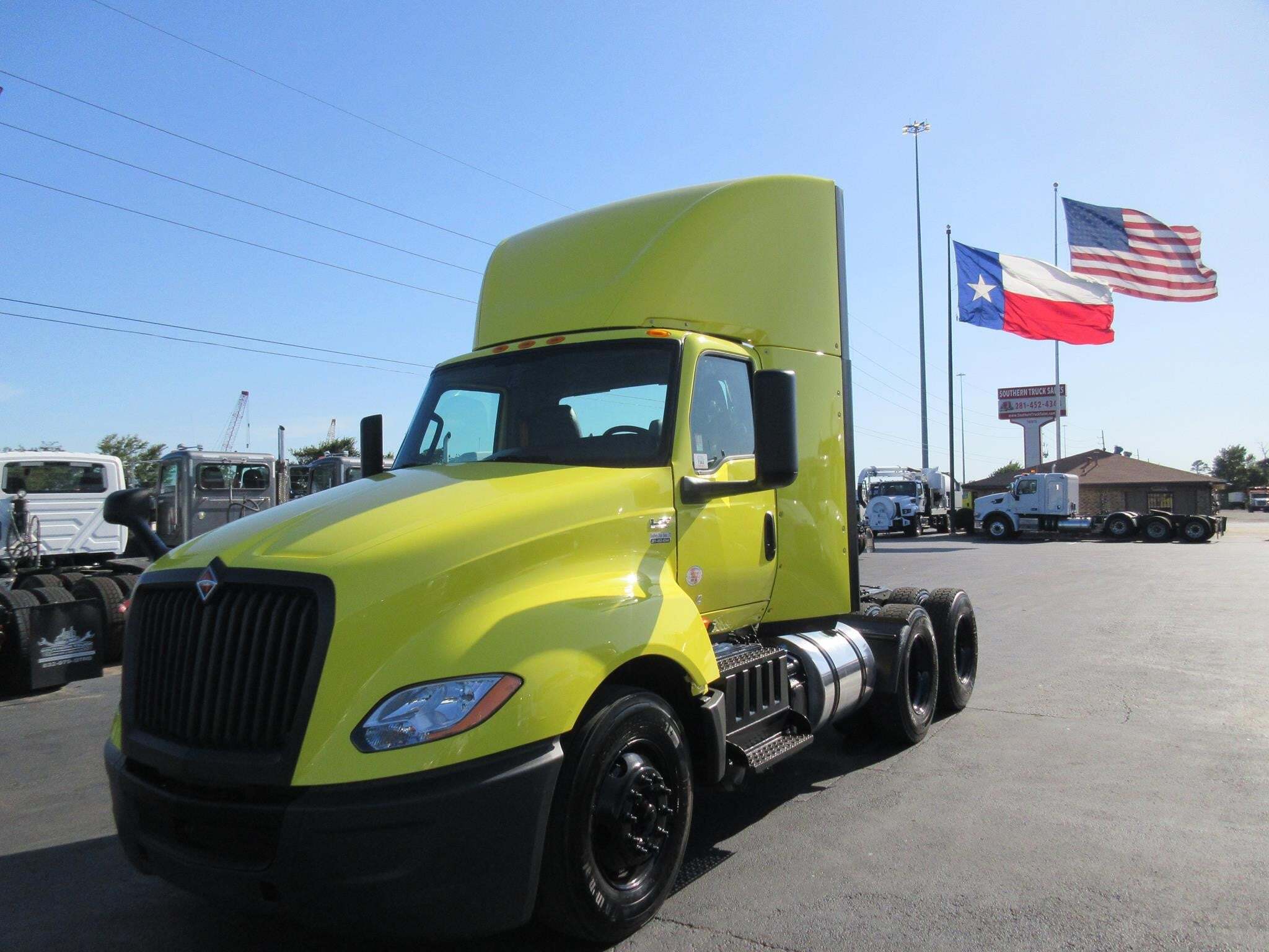 2023 INTERNATIONAL LT in Channelview, TX