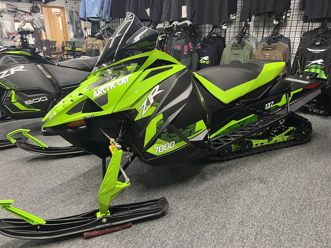 A photo of this 2026 Arctic Cat ZR 7000 ES