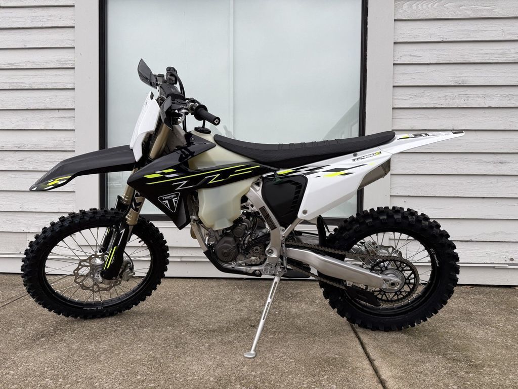 2026 Triumph TF 450-C Jet black/ Pure white 450-C in Romney, WV