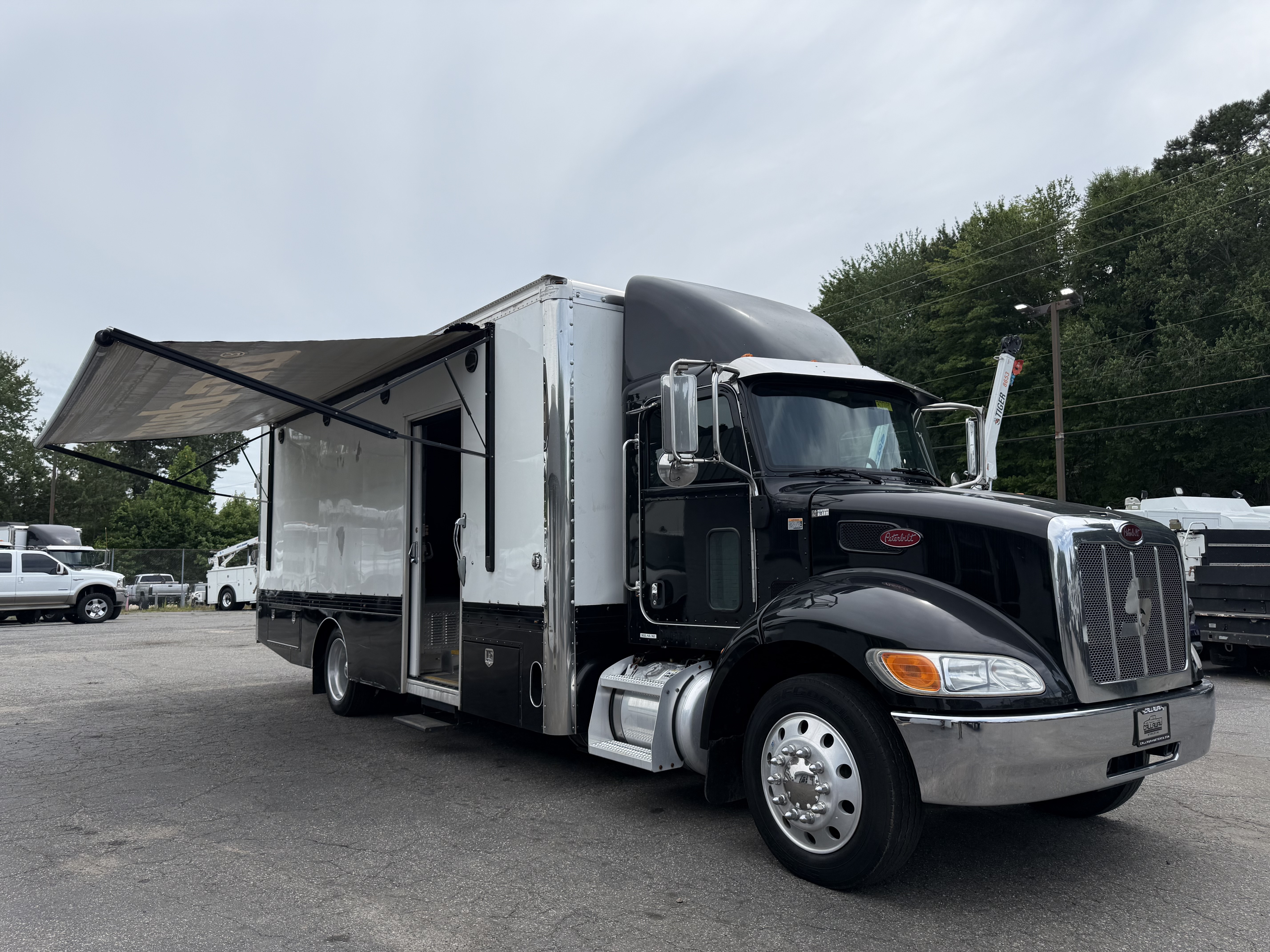 2017 PETERBILT 337 in Stanley, NC