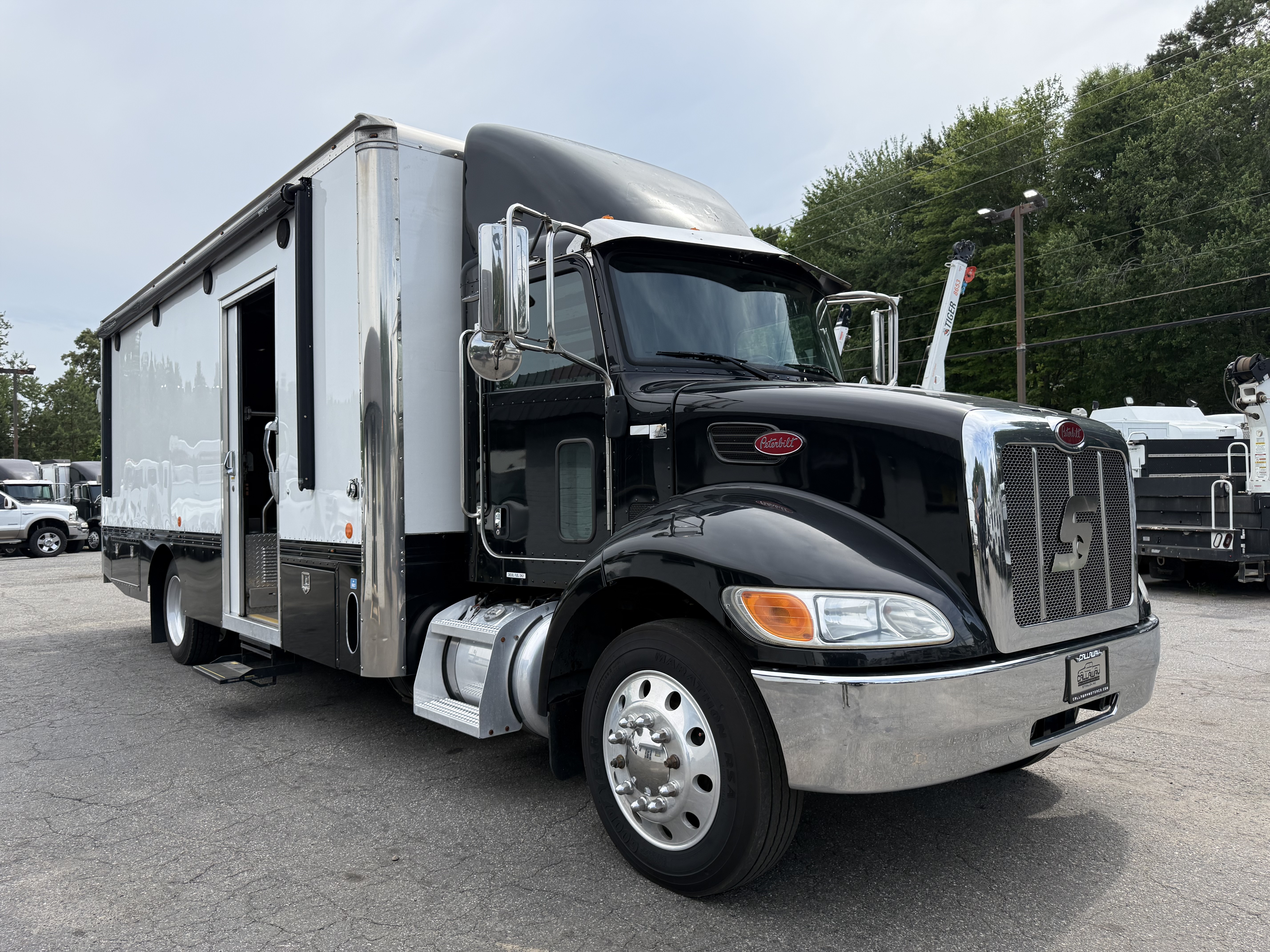 2015 PETERBILT 337 in Stanley, NC