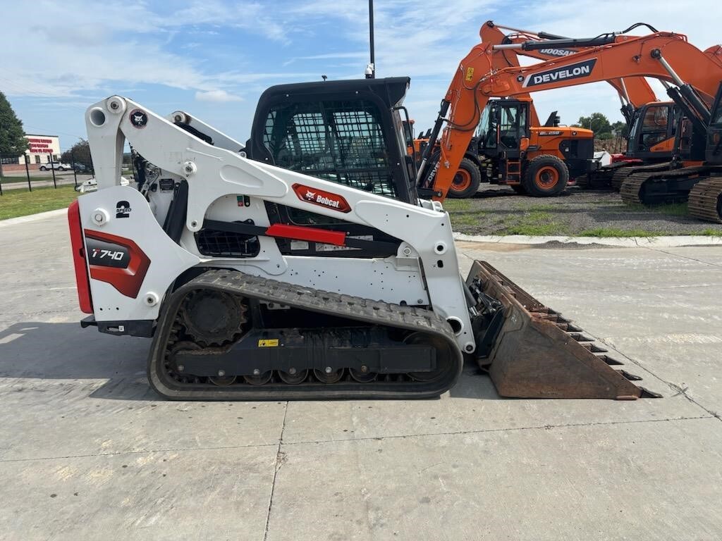 2024 BOBCAT T740 in Omaha, NE