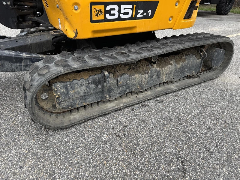 2022 JCB 35Z-1
