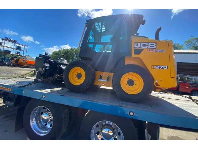 2023 JCB 270
