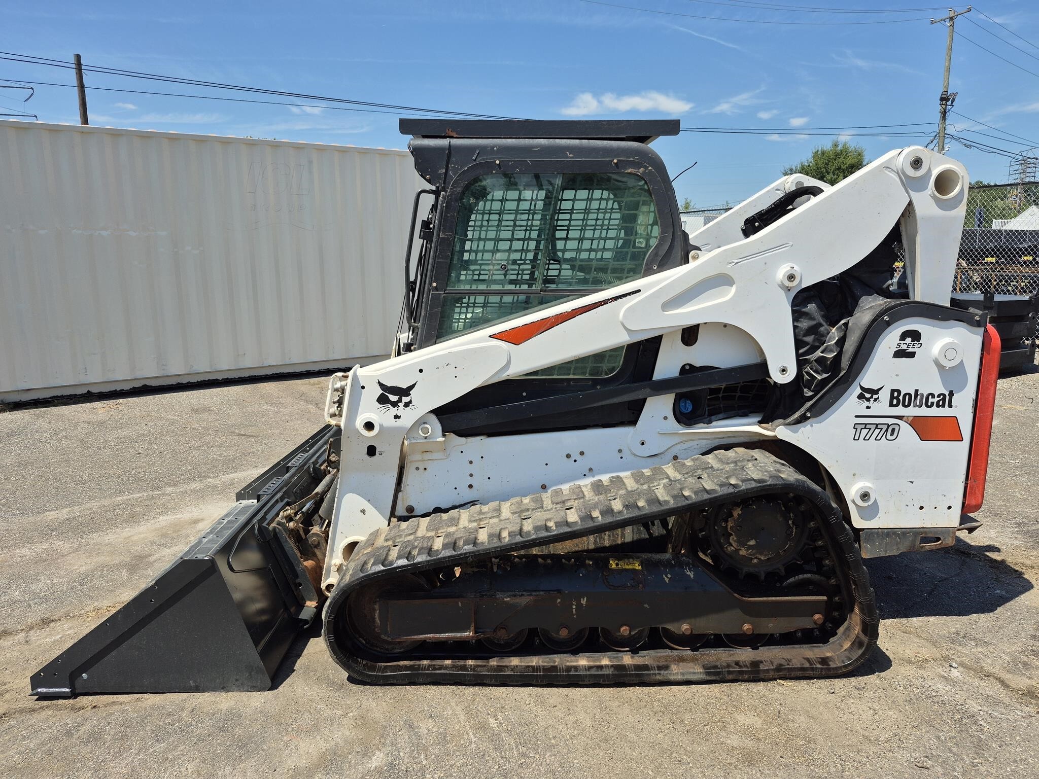 2021 BOBCAT T770 in Essington, PA