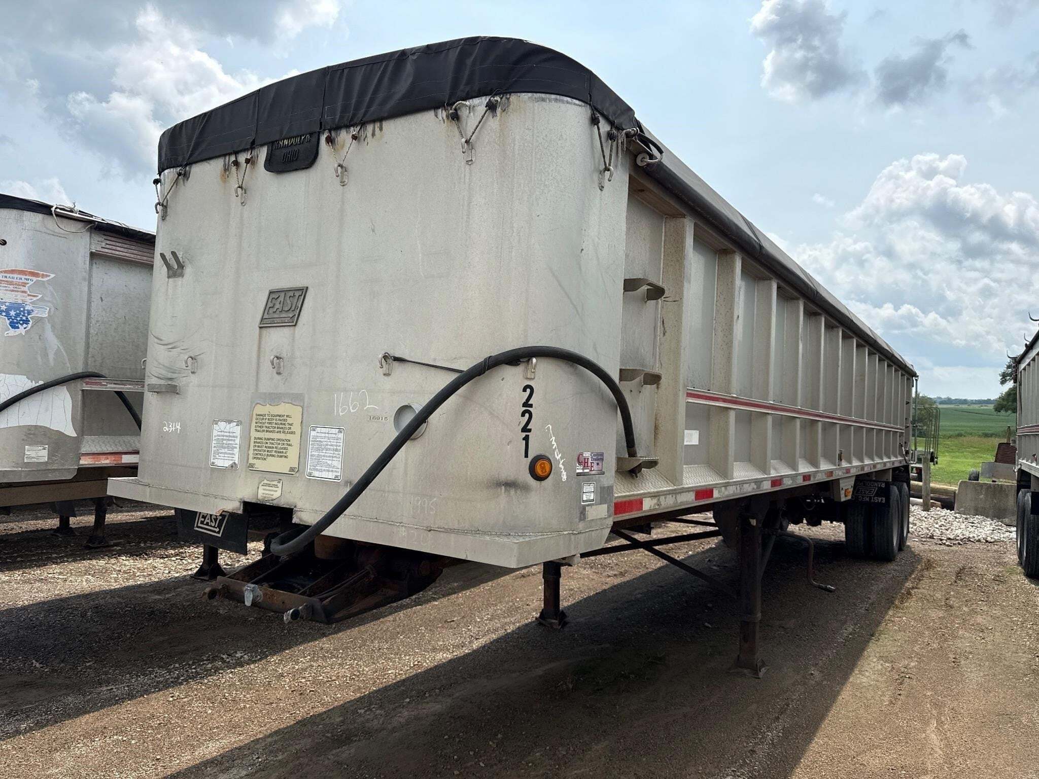 1995 EAST 39' FRAMELESS END DUMP in London, OH