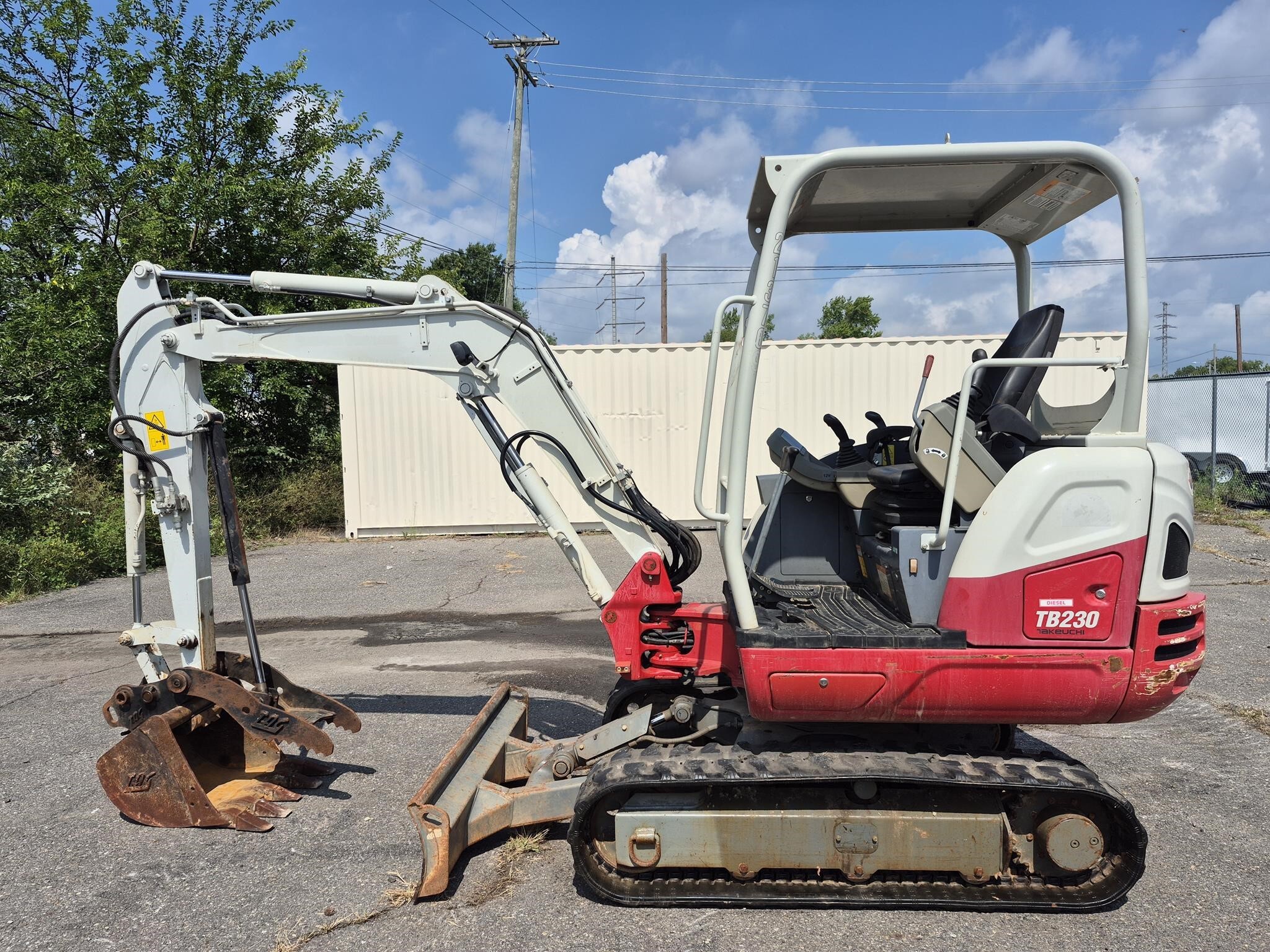 2021 TAKEUCHI TB230 in Essington, PA