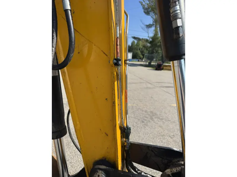 2022 JCB 85Z-2