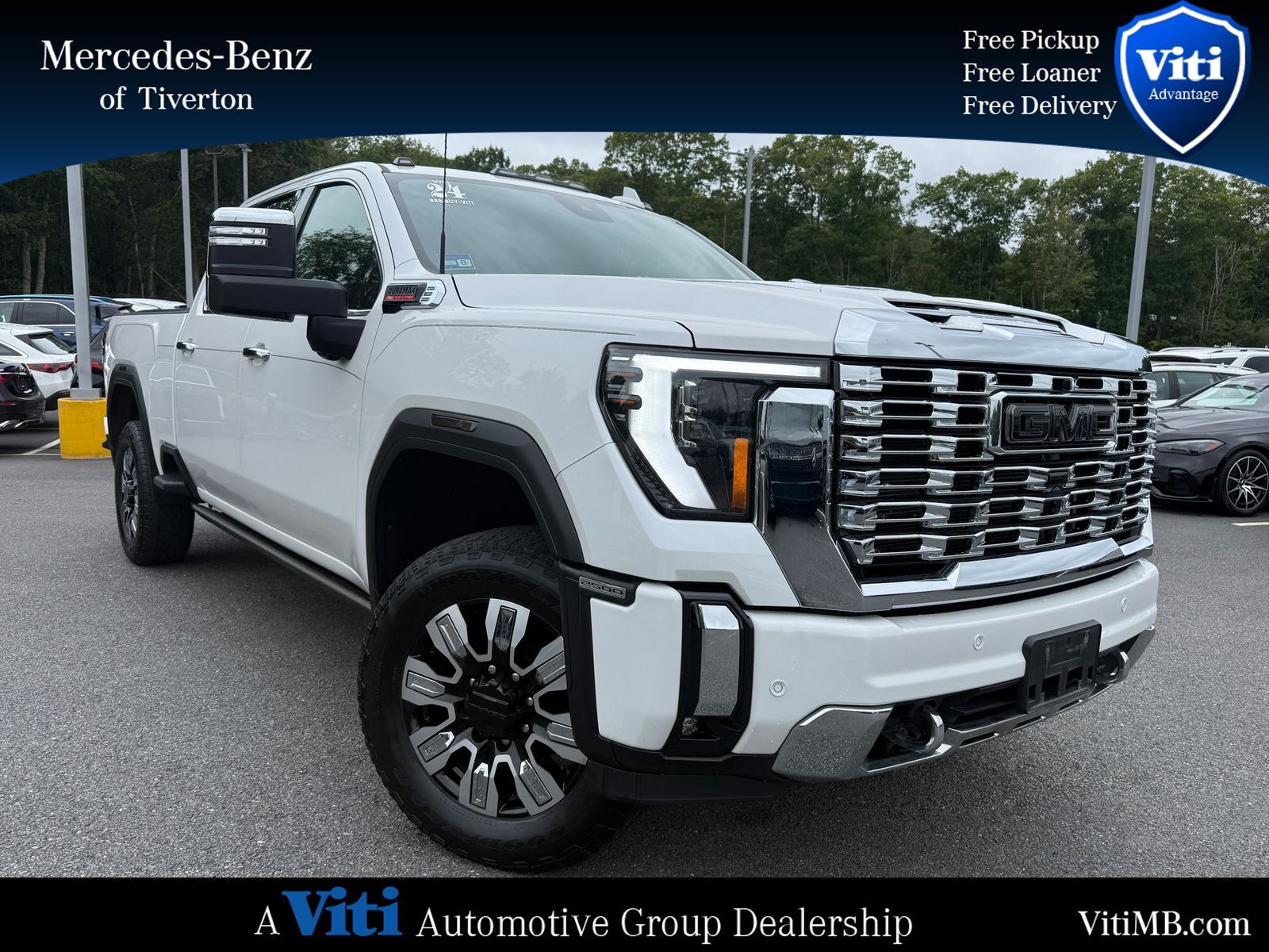 2024 GMC SIERRA in Tiverton, RI