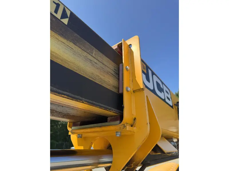 2020 JCB 509-42