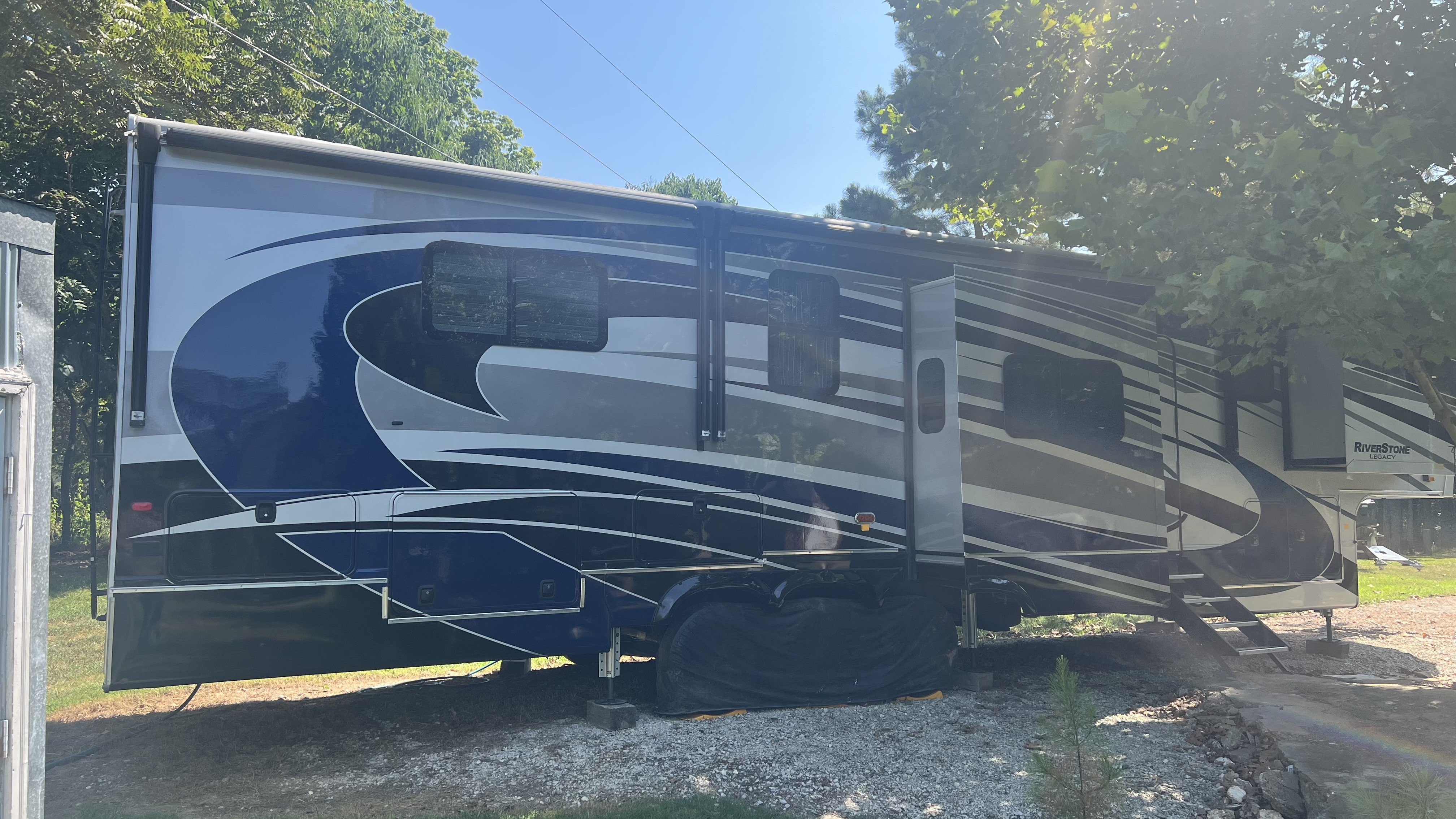 2023 Forest River RIVERSTONE LEGACY 42FSKG RV
