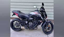 2018 Yamaha FZ-07 ABS Sportbike motorcycle