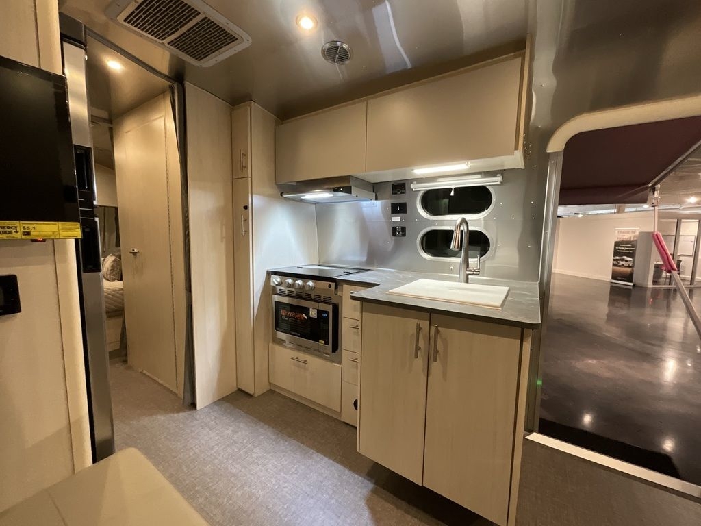 View more photos of this listing