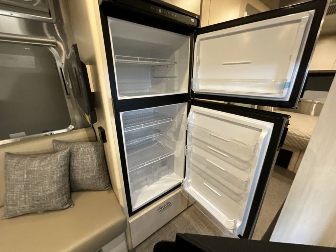 A photo of this 2026 Airstream Flying Cloud 25FB