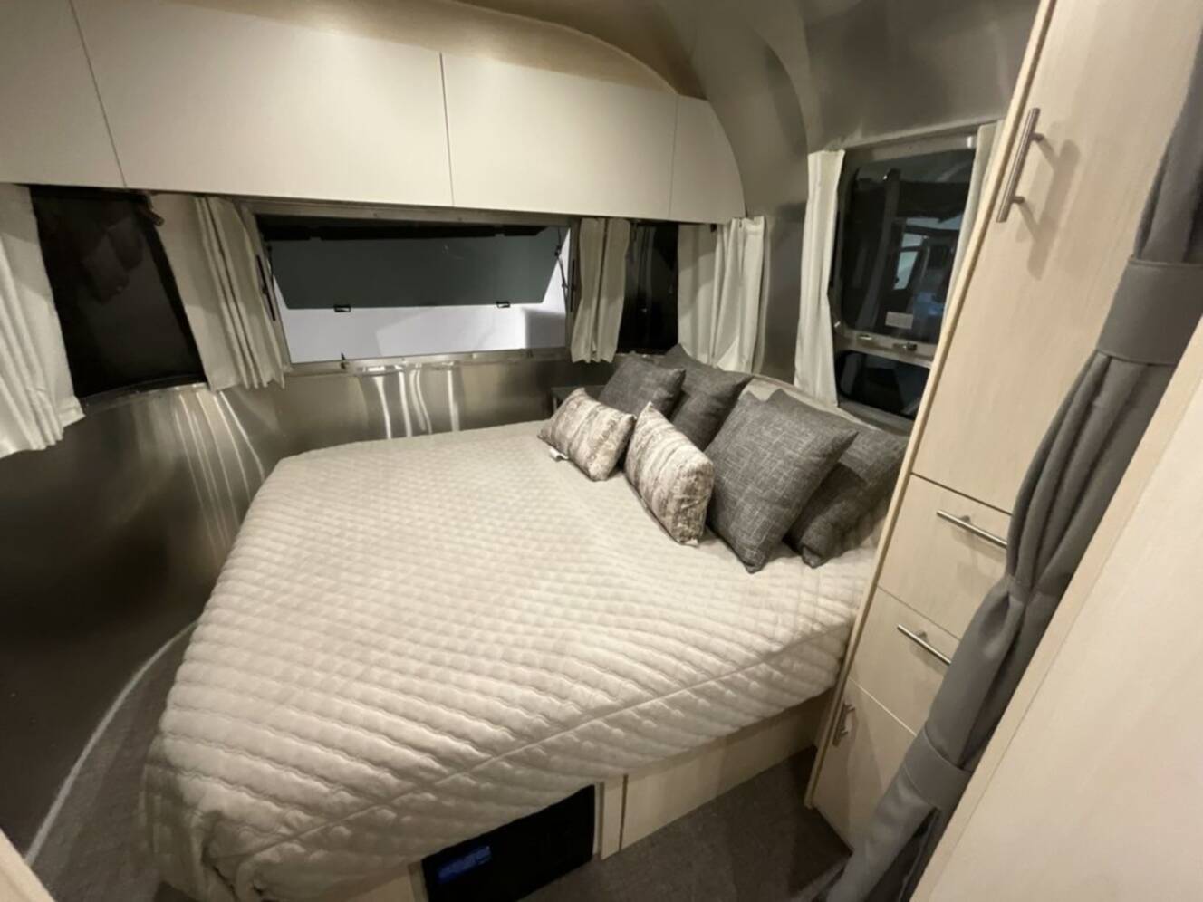 A photo of this 2026 Airstream Flying Cloud 25FB
