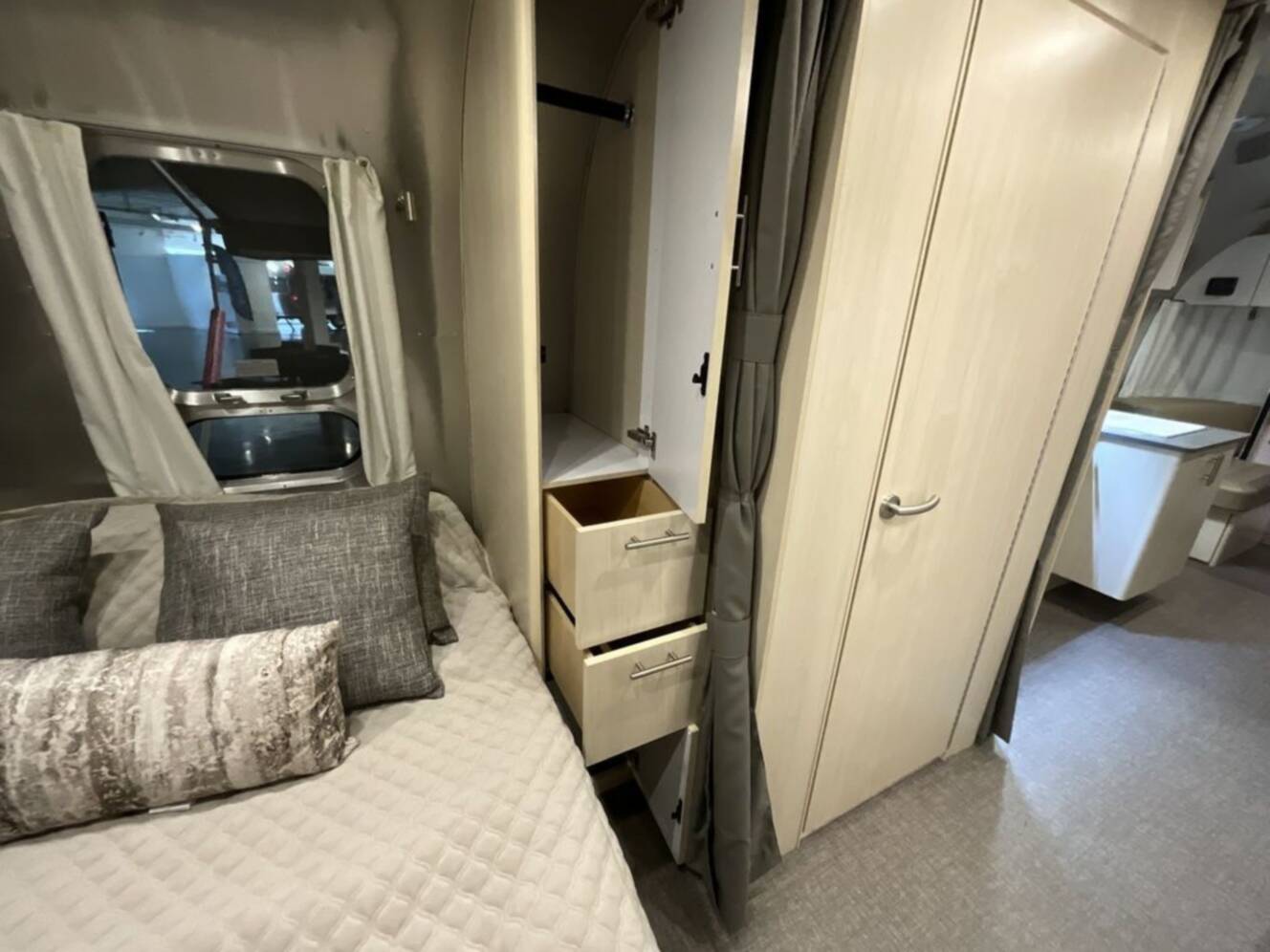 A photo of this 2026 Airstream Flying Cloud 25FB