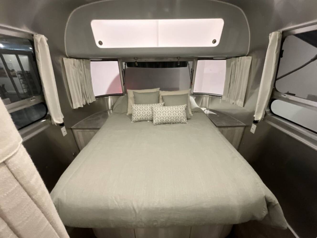 A photo of this 2026 Airstream International 28RB