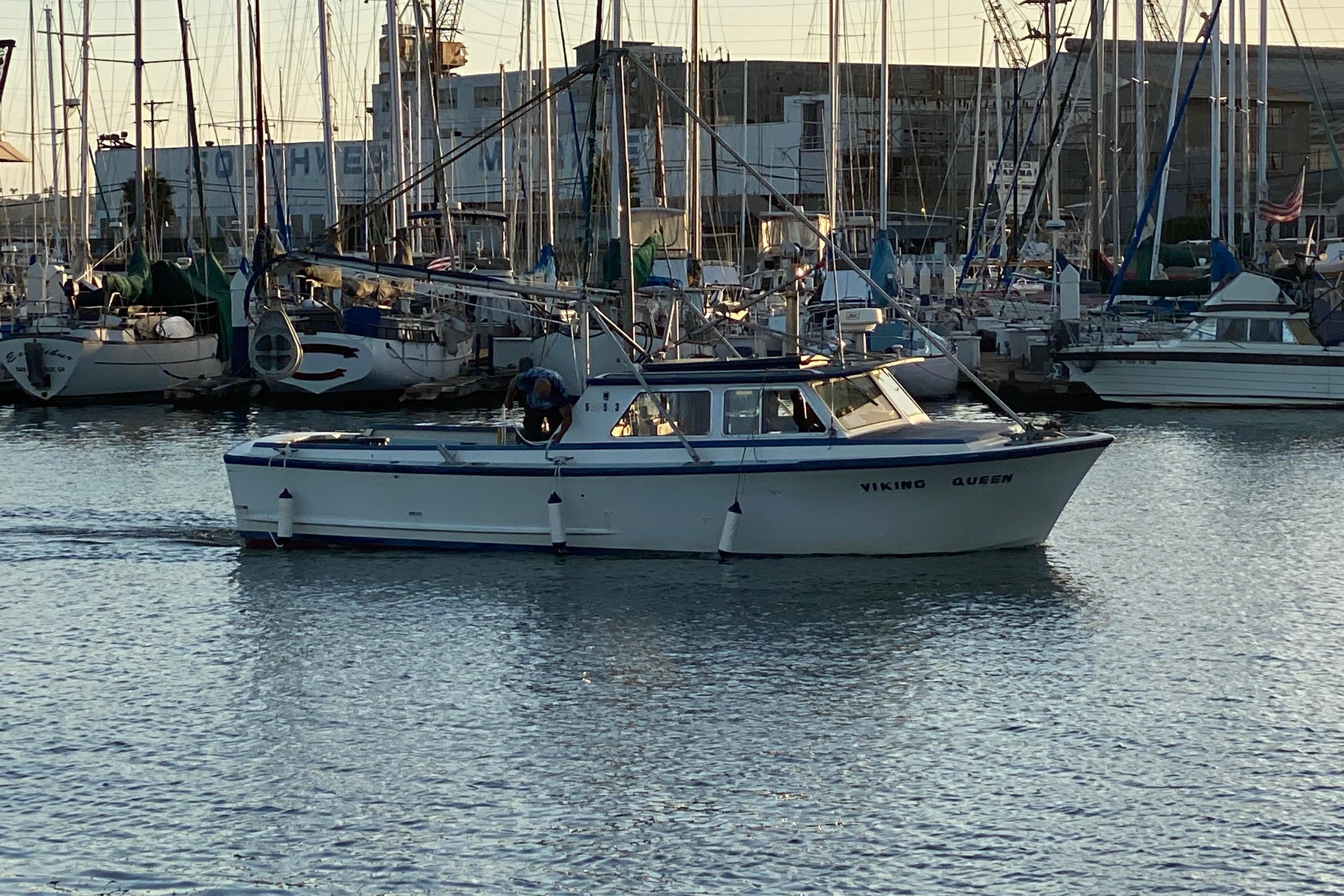 1977 Roberts 30 in wilmington CA