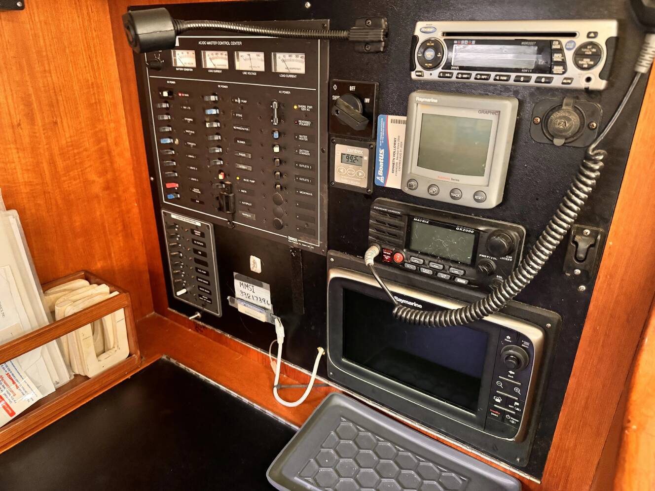 A photo of this 2002 Caliber 40 Lrc Series