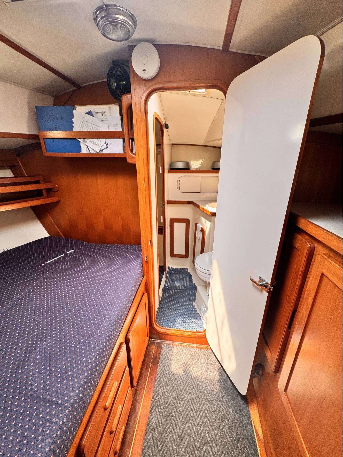 A photo of this 2002 Caliber 40 Lrc Series