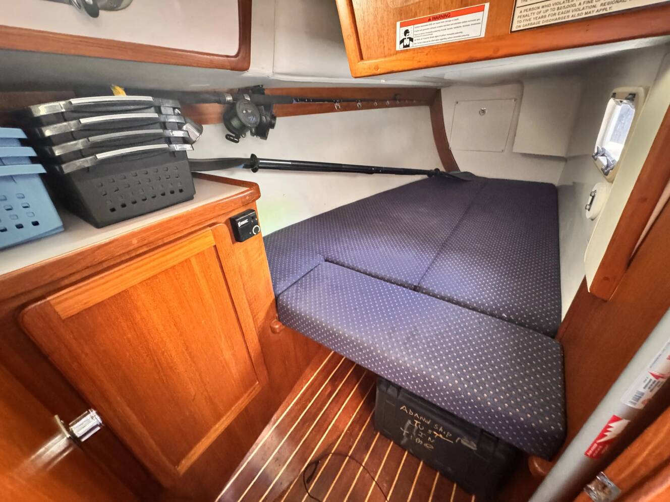 A photo of this 2002 Caliber 40 Lrc Series