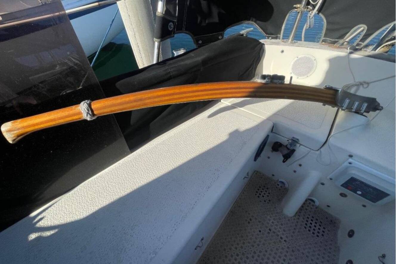 A photo of this 1977 Custom Bodega 30