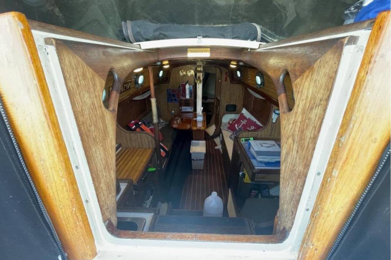 A photo of this 1977 Custom Bodega 30