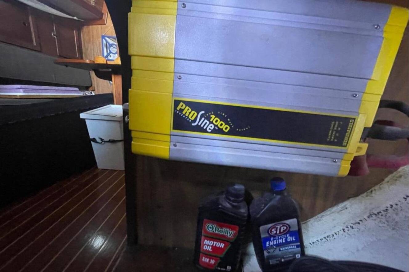 A photo of this 1977 Custom Bodega 30