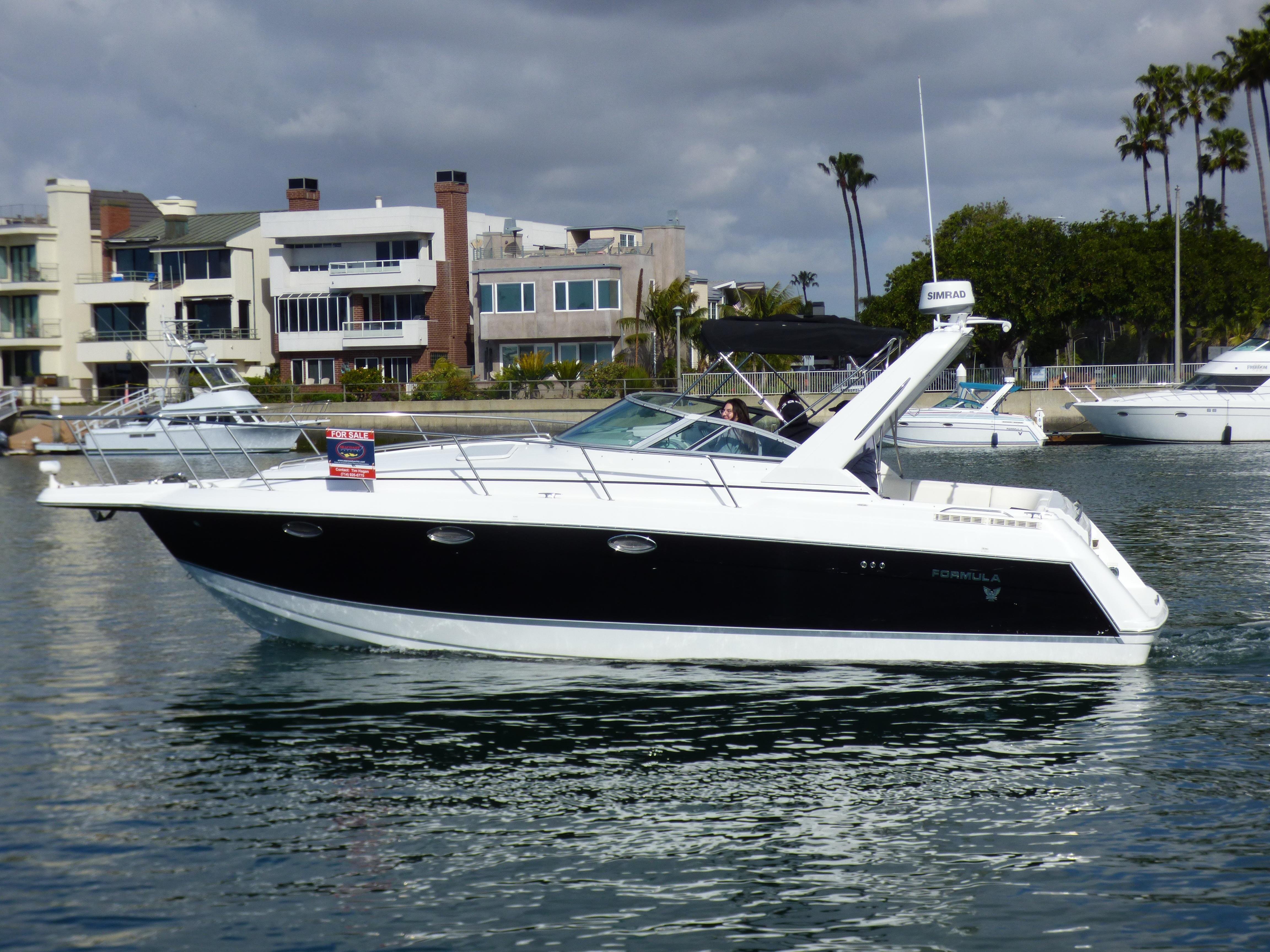 2004 Formula 31 Performance Cruiser 40 in long beach CA