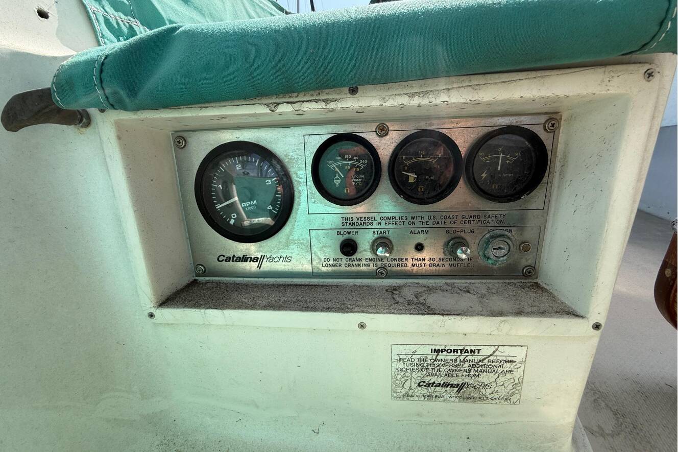 A photo of this 1987 Catalina 36