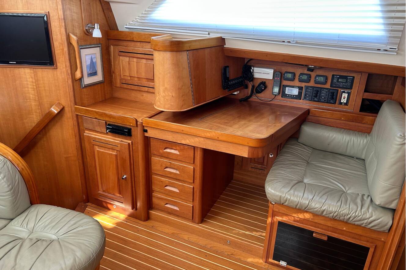 A photo of this 2003 Tartan 4400 LS
