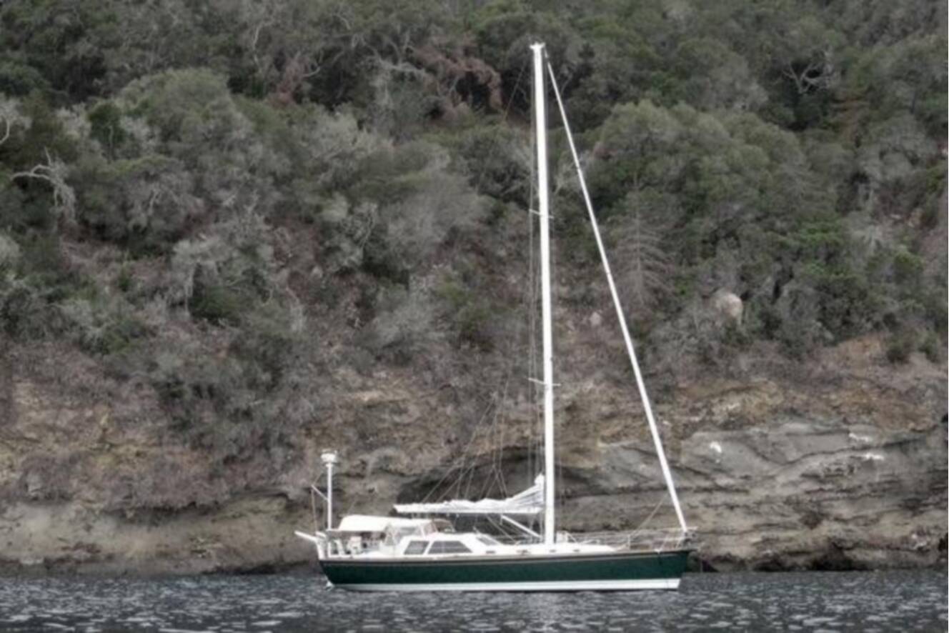 A photo of this 2003 Tartan 4400 LS