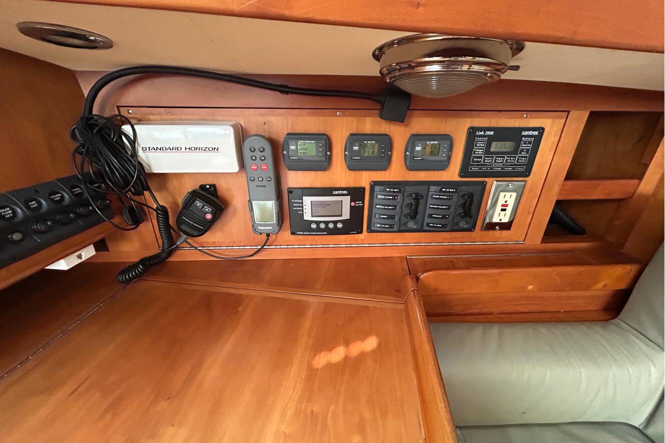 A photo of this 2003 Tartan 4400 LS