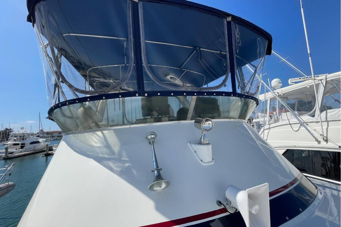 A photo of this 1975 Uniflite Sport Fisher 42