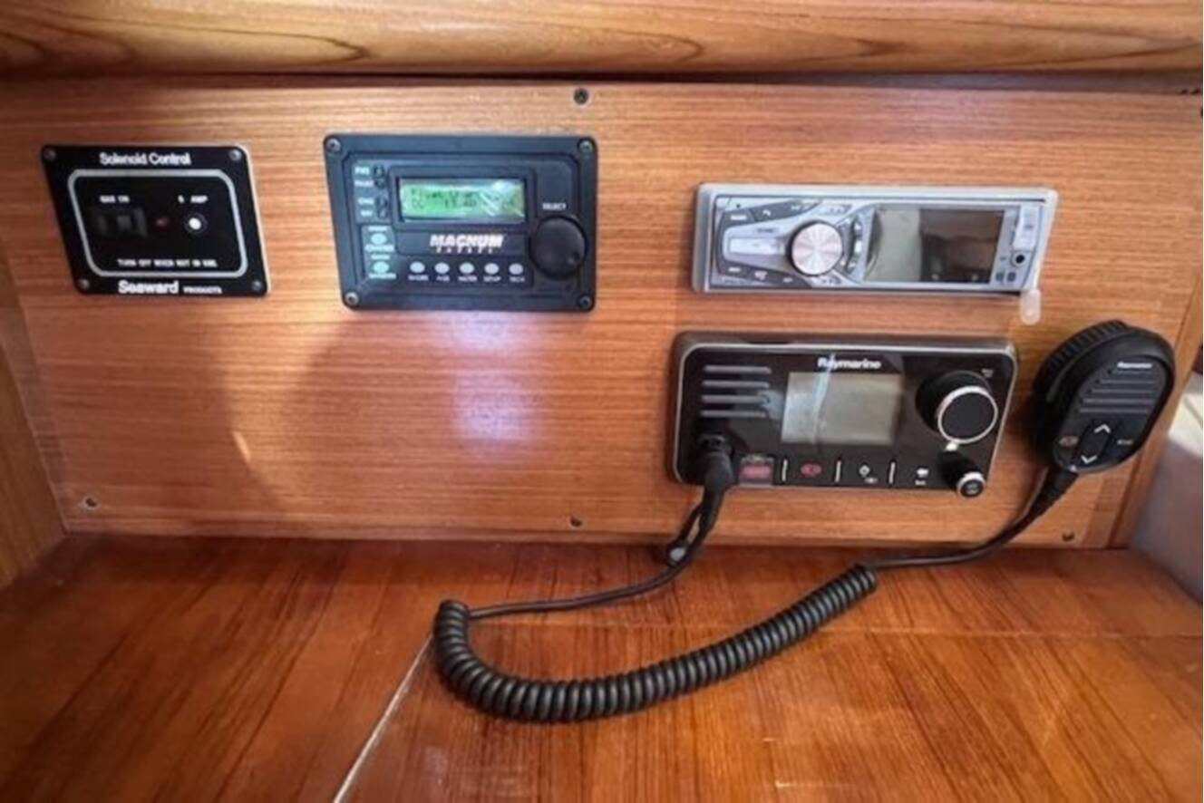 A photo of this 2016 Catalina 385