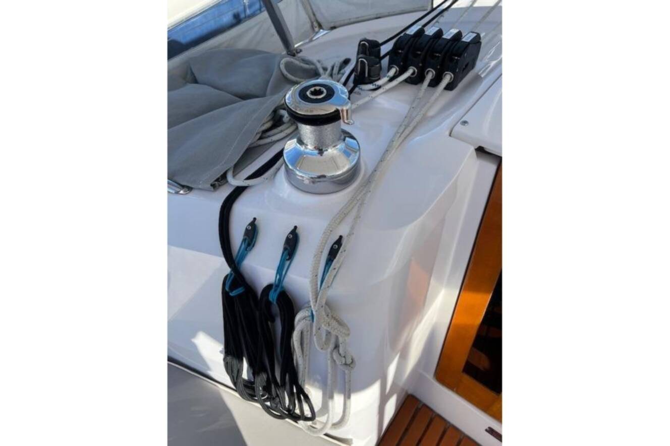 A photo of this 2016 Catalina 385