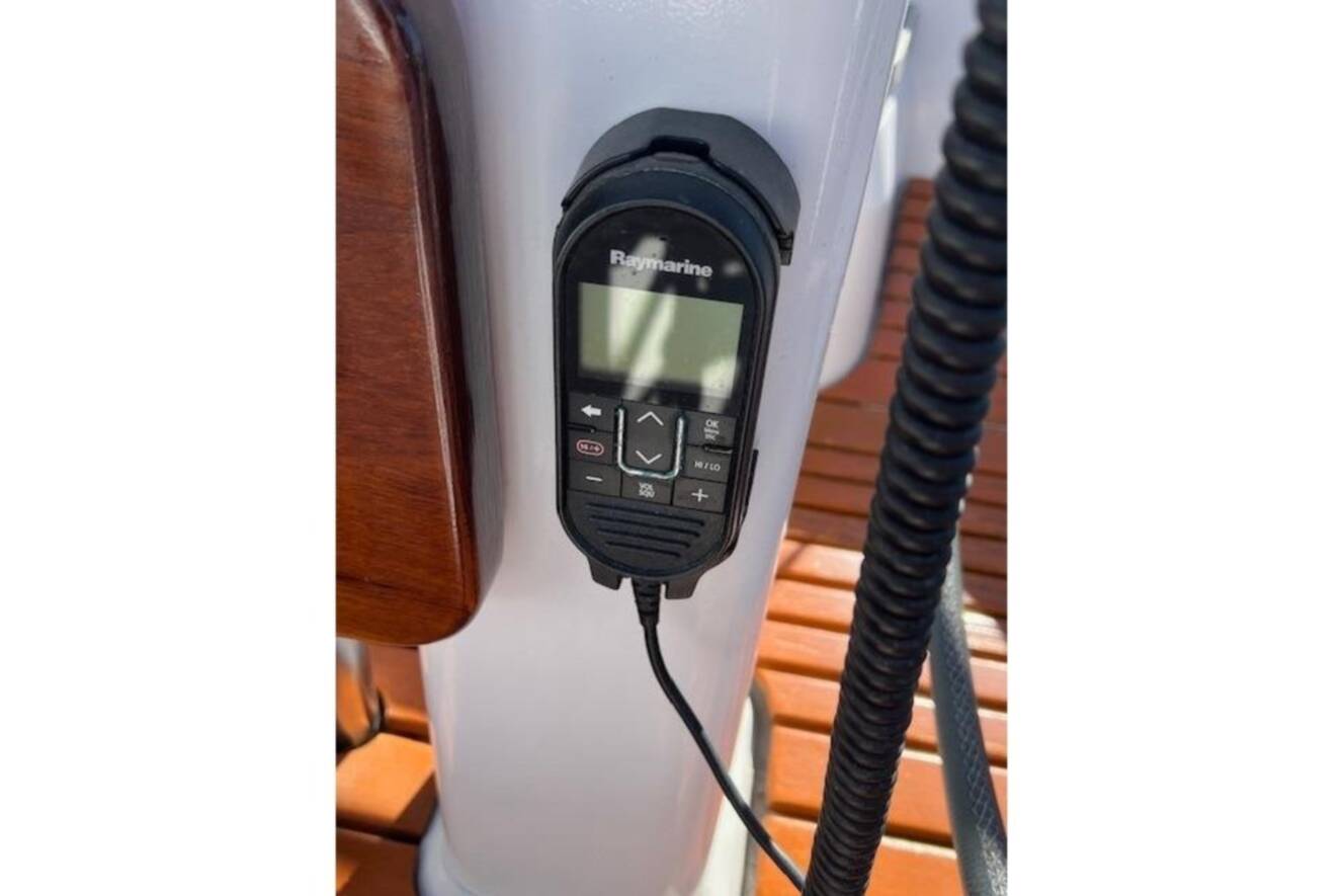 A photo of this 2016 Catalina 385