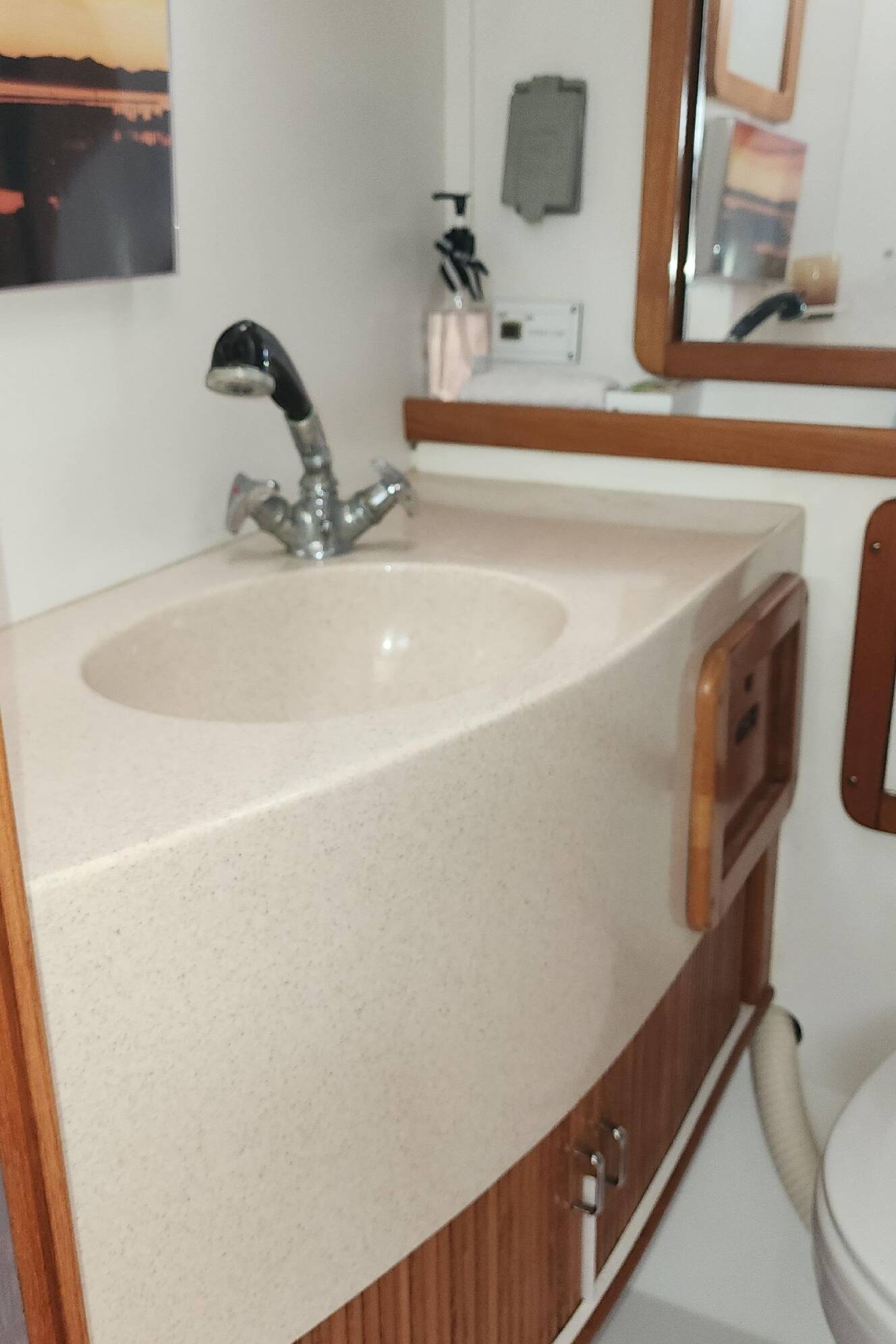 A photo of this 1995 Catalina 42 MkII