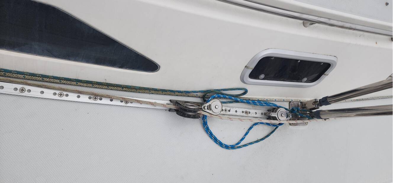 A photo of this 1995 Catalina 42 MkII