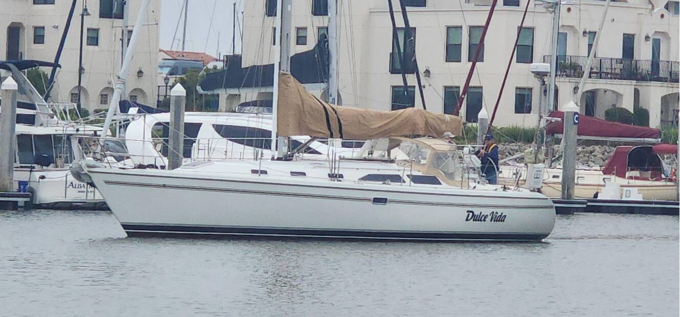 A photo of this 1995 Catalina 42 MkII