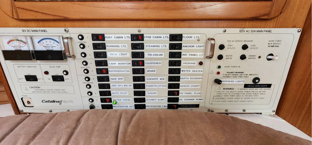 A photo of this 1995 Catalina 42 MkII