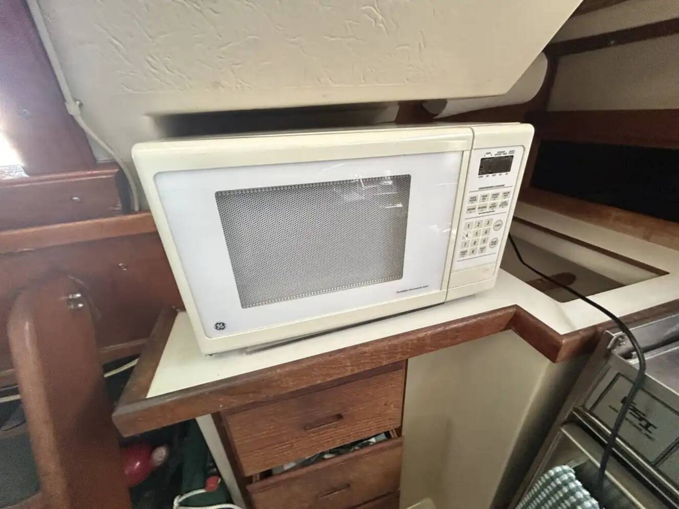 A photo of this 1985 Catalina 30