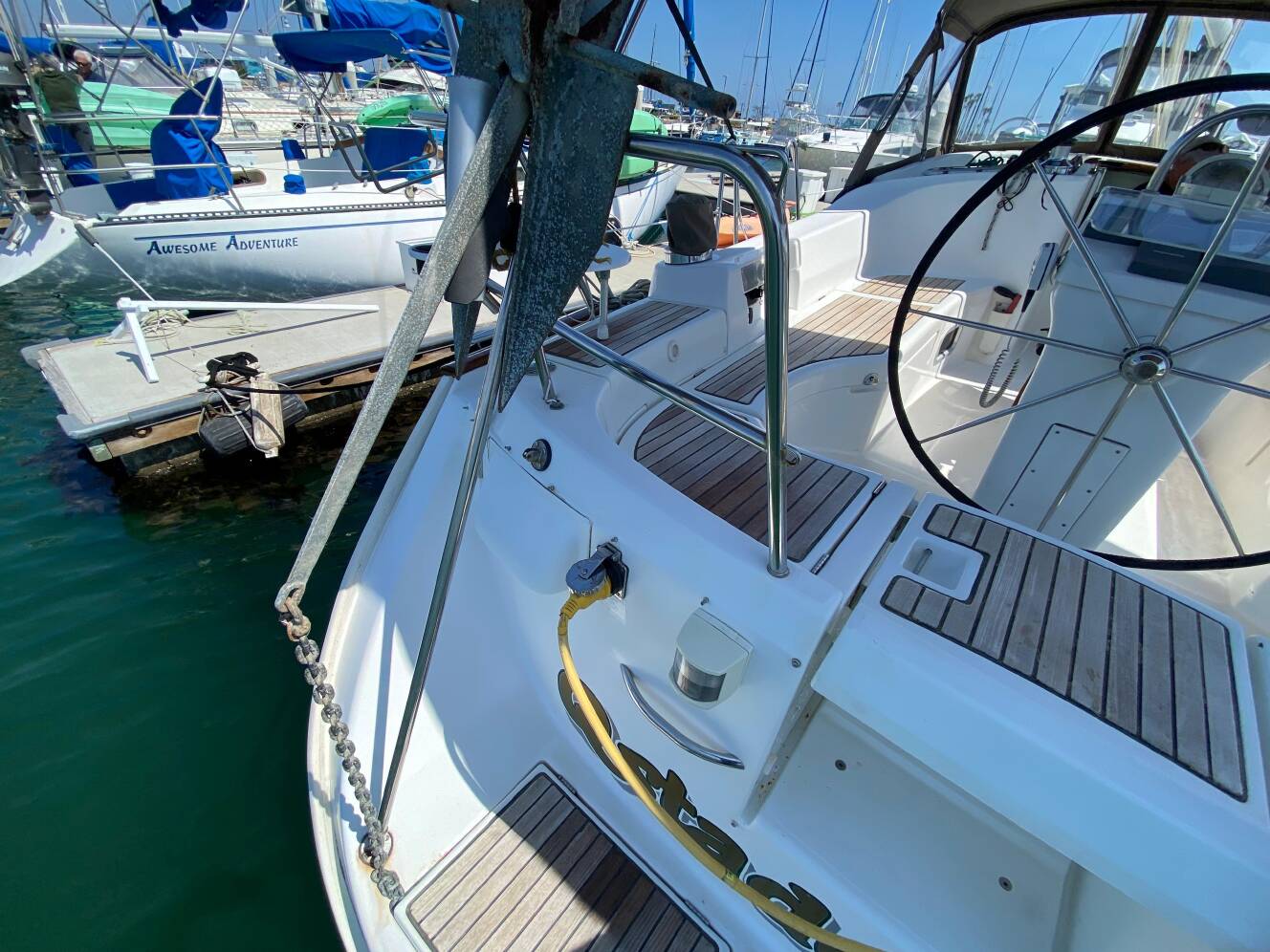 A photo of this 2003 Beneteau 423
