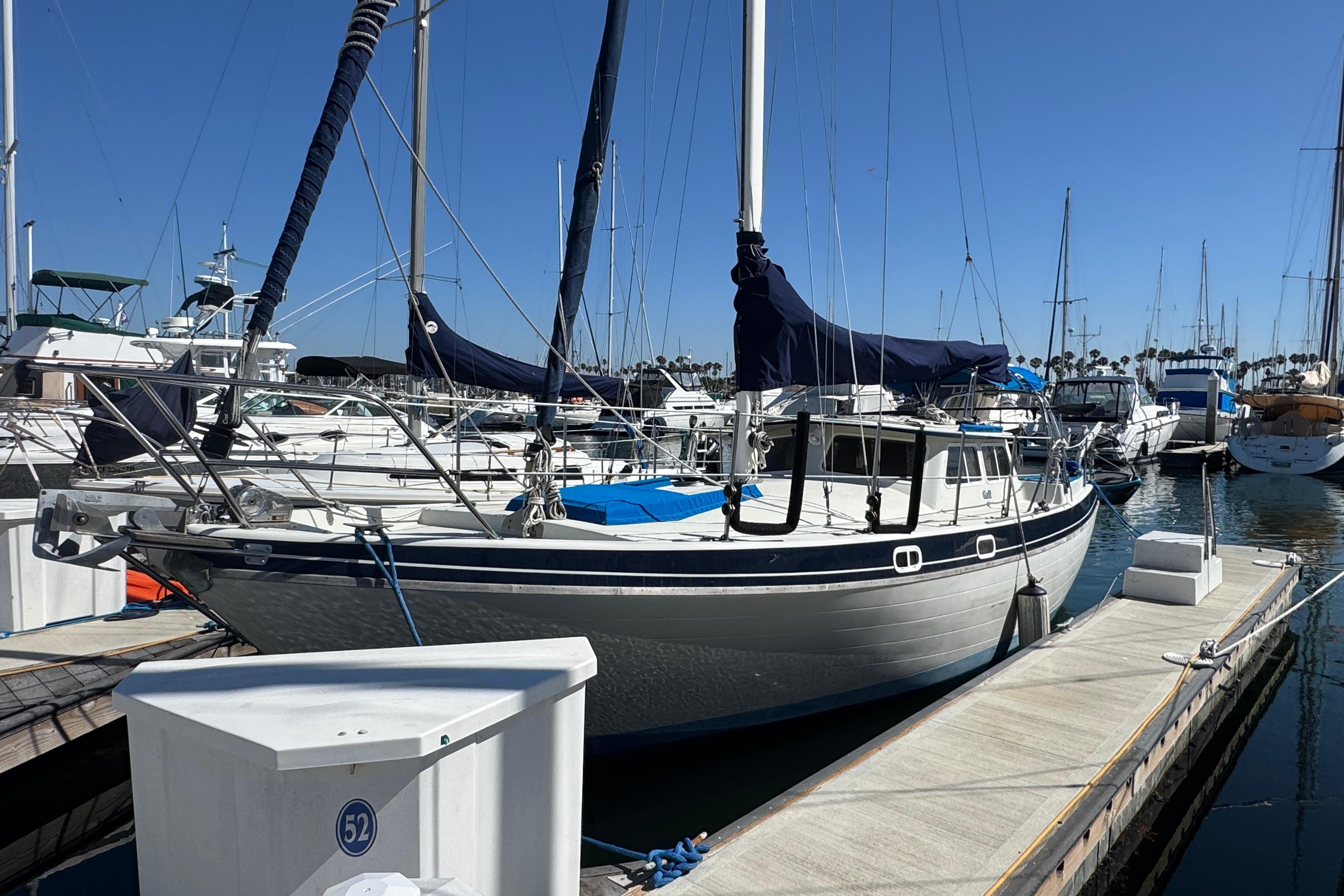 1988 Gulf Pilot House in long beach CA