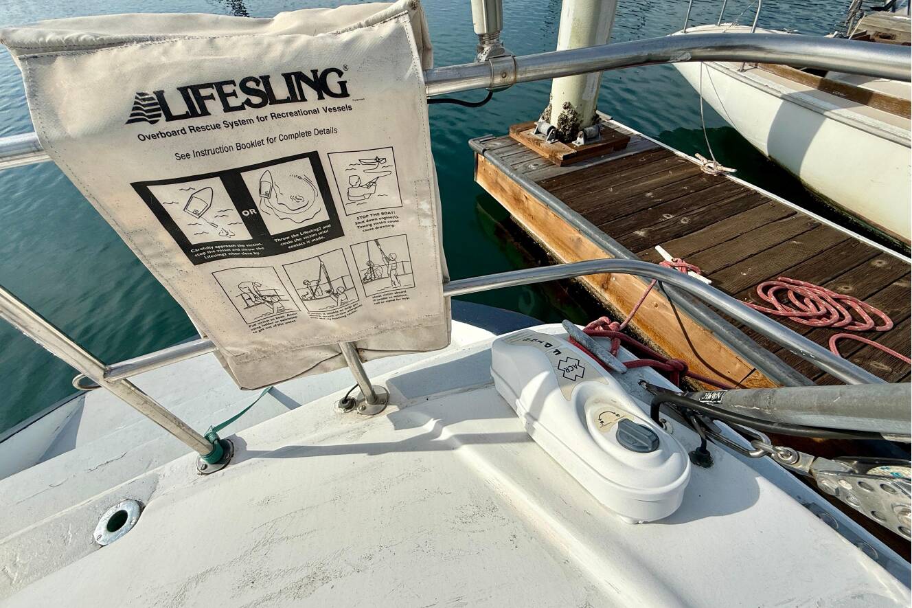 A photo of this 1985 Macgregor 65