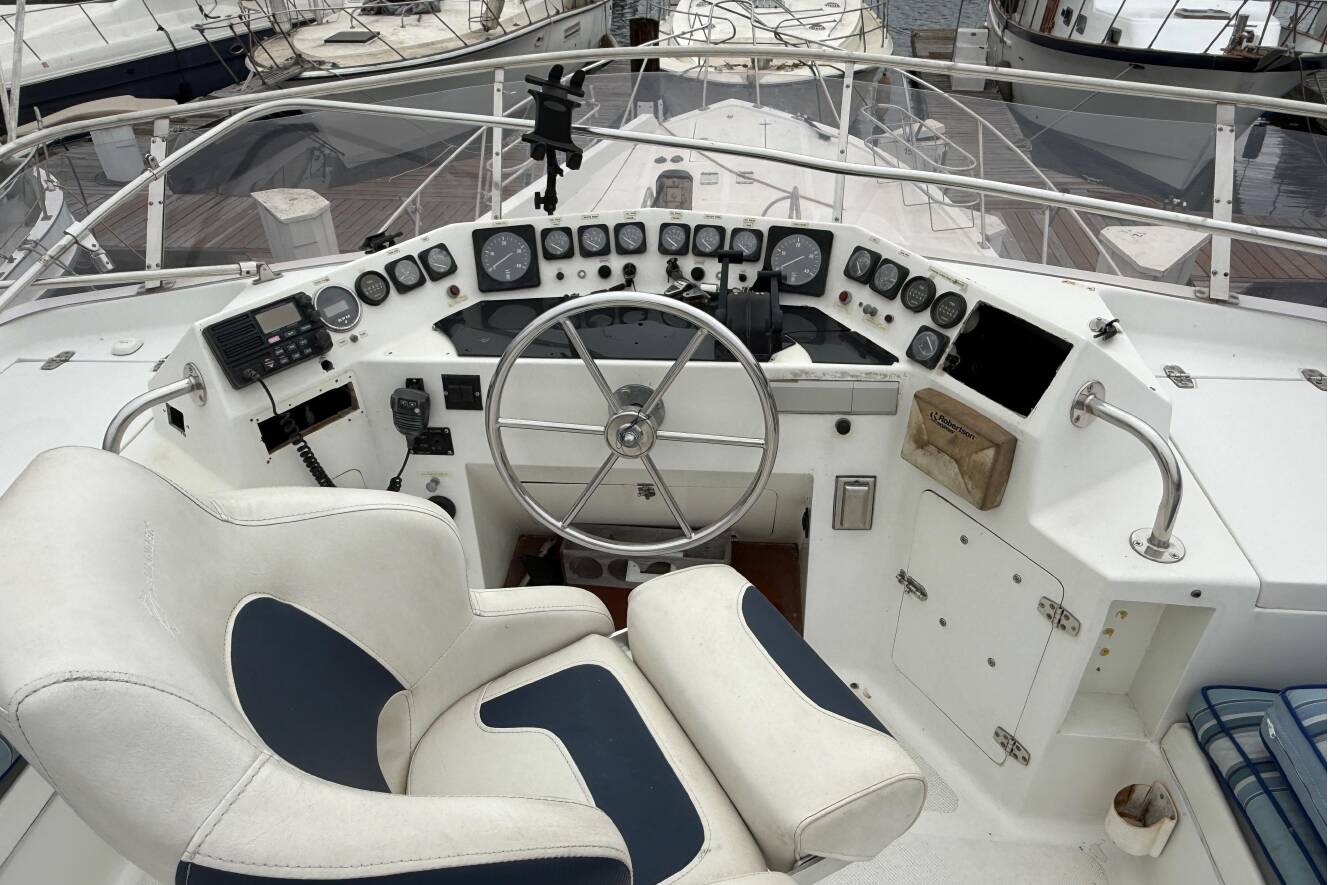A photo of this 1990 Mikelson 42