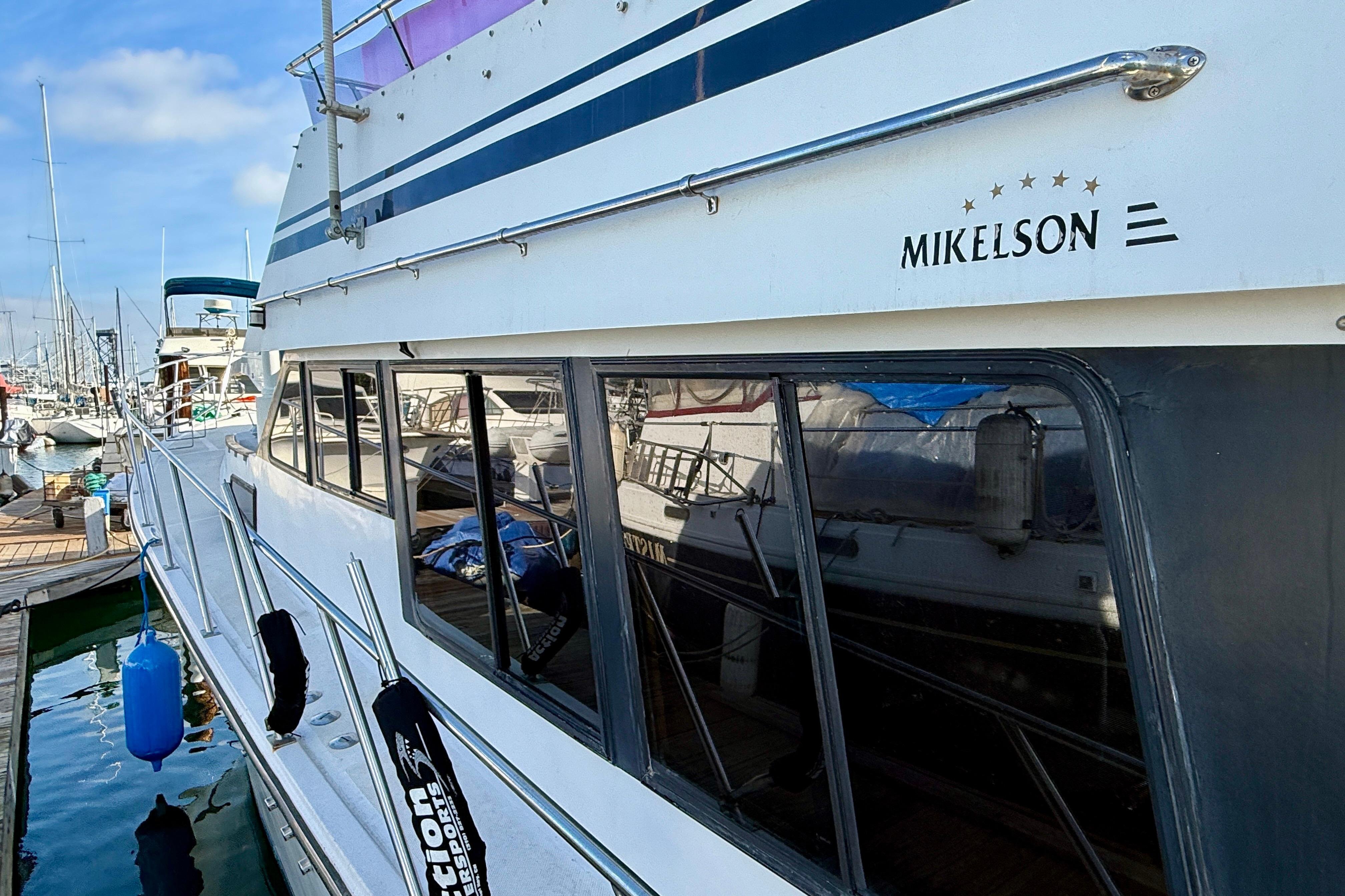 1990 Mikelson 42 in wilmington CA