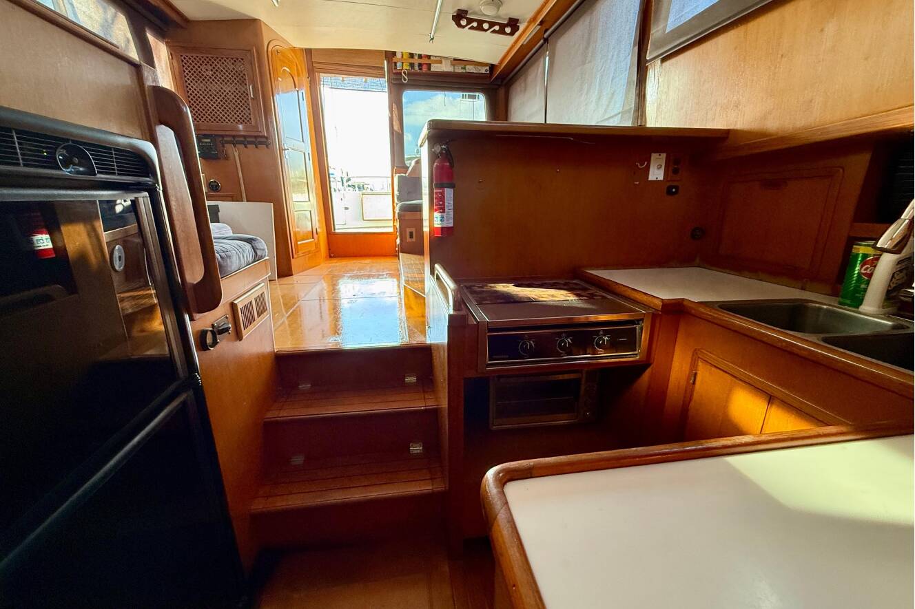 A photo of this 1990 Mikelson 42